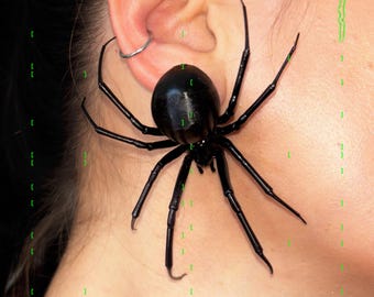 riesige Plastik Schwarze Witwe Spinne als Ohrring | Realistische Latrodectus hesperus | 1 Stk