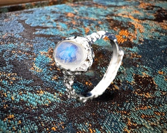 Handmade Moonstone Ring Gemstone Ring Timeless Protection Ring Mother's Day Gift for her Sri LankaLa Blue Moonstones