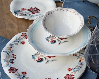 Service de vaisselle en porcelaine fine Palace Breeze, collection de vaisselle à motif floral en relief
