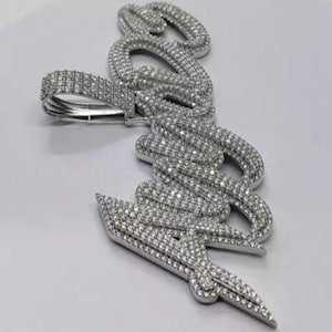 Colgante de moissanita auténtica de corte redondo de 4,00 ct para hombre, personalizable, chapado en oro blanco. Ideal para regalar.