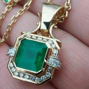 Colgante de esmeralda verde Asscher de 2,00 ct para mujer, chapado en oro amarillo de 14 quilates, con cadena de regalo. Regalo de cumpleaños.