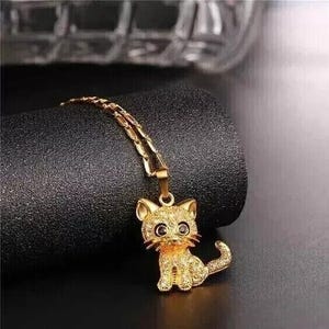 Colgante de gatito con halo de diamante redondo de 2,00 ct, creado en laboratorio, chapado en oro amarillo de 14 quilates, regalo de cumpleaños