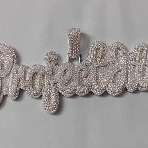 Colgante de moissanita personalizado con nombre, chapado en oro blanco de 14 quilates, 3,00 ct de moissanita VVS, plata de ley. Regalo de joyería personalizado para hombres y mujeres.