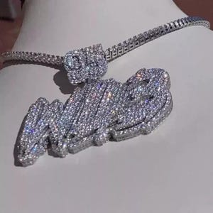 Colgante de moissanita auténtica de 3,30 quilates para hombre, con el nombre personalizado, dije personalizado, colgante de hip hop, colgante de moissanita, regalo de cumpleaños sin cadena.