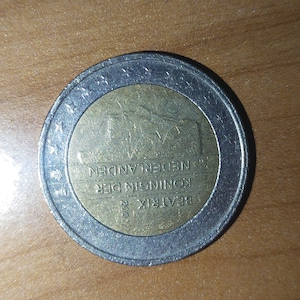 2 Euro Coin Beatrix Konin 2001