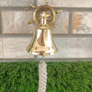 Campanello in ottone per timone di nave nautica ~ Campanello inciso da appendere alla porta, per casa, ufficio, esterno/interno ~ Articoli da regalo di Natale