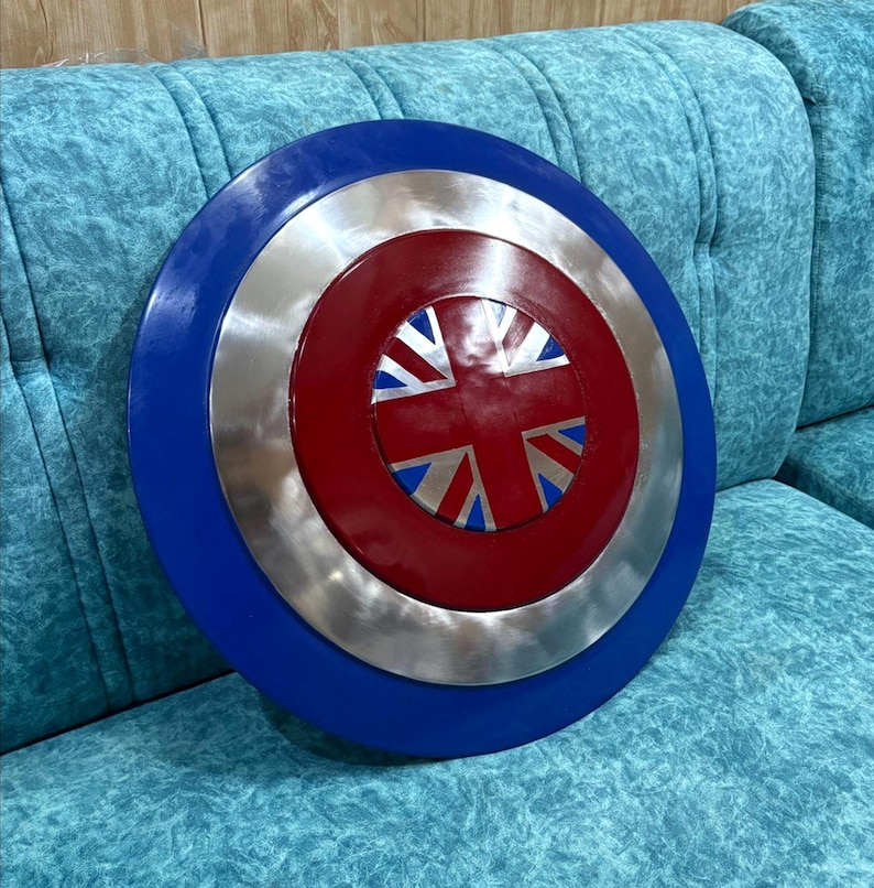 Handgefertigtes Captain Carter Schild Replikat: Cosplay Prop, Mit Ledergürteln Bild 4