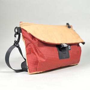 Water-resistant Handmade Crossbody Bag – Lightweight Recycled Bike Messenger Bag for Everyday Urban Use