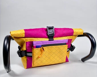 Borsa da manubrio convertibile resistente all'acqua - Materiale riciclato - 4L-6L - Realizzata a mano in Germania - Borsa per bici gravel e pendolari - Borsa a tracolla