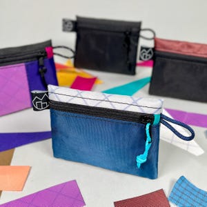 Mini EDC Geldbörse aus Upcycling Stoff, 11x8cm Kartenetui, handgefertigter Scrappy