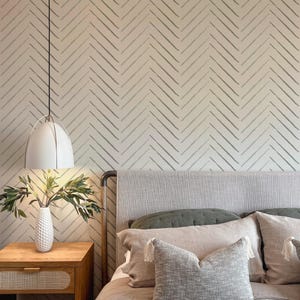 Simple Chevron - Minimalistische Tapete. Abnehmbares Peel-and-Stick & Pre-pasted Wandverkleidung. Personalisierte Wanddeko für skandinavisches Interieur.