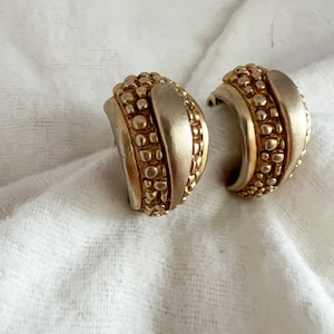 Vintage Oscar De La Renta Clip Drop Earrings