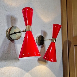 Roodkoperen wandkandelaar: Italiaanse Stilnovo-leeslamp uit het midden van de eeuw