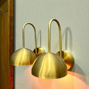 Messing diabolo-wandkandelaar: moderne plug-in lamp uit het midden van de eeuw