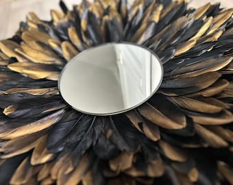 Jujuhat 60 cm - goose feathers with gold tips - black metal mirror
