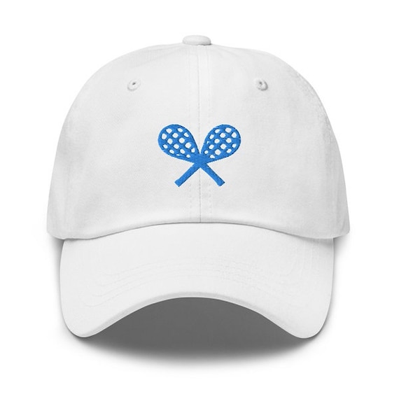 Cappello unisex con racchetta da tennis ricamata in cotone