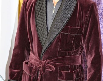 Giacca da fumo da uomo in velluto bordeaux, cappotto doppiopetto trapuntato, giacca da sera di lusso con revers in raso, stile vintage da ricchi.