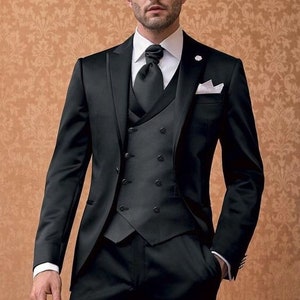 ブラックタキシードスーツ：スリムフィット3ピースウェディングスーツ