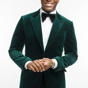 Classic Elegance Modern Style Green Velvet Blazer Men Dinner Jackets Tailored Fit