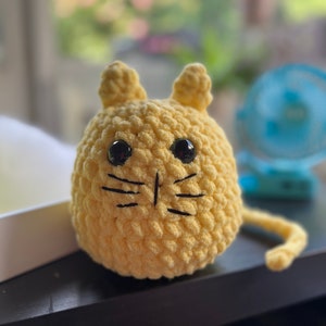 Callie the Amigurumi Cat