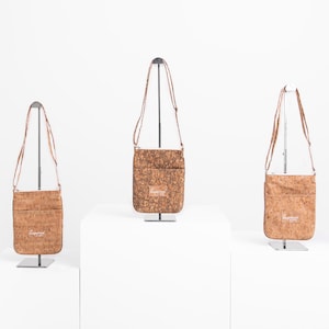Vegan Cork Crossbody Bag: Lightweight Eco-Friendly Shoulder Purse
