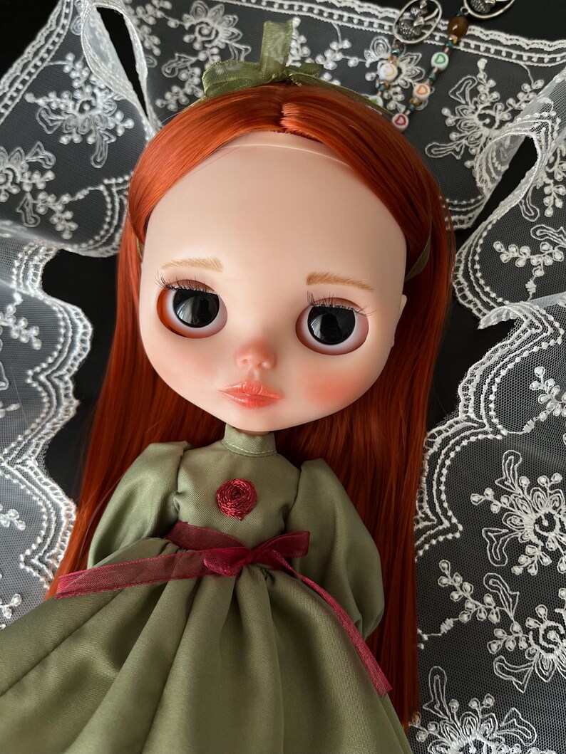Custom Blythe Doll, OOAK Doll, Annie image 8