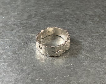 925 Sterling zilveren ring Brutalist ring handgemaakte gehamerde ring verstelbare getextureerde ring dikke statement ring rotsachtige ring dikke sieraden
