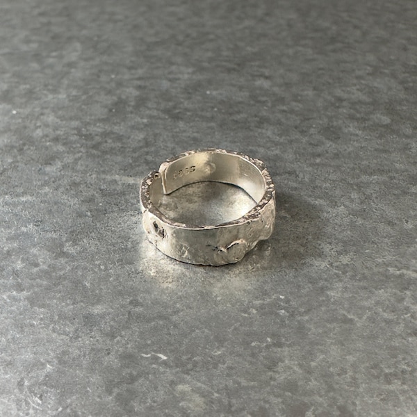 Bague en argent sterling 925, bague brutaliste, bague martelée à la main, bague texturée réglable, grosse bague tendance, bague rocheuse, bijoux épais