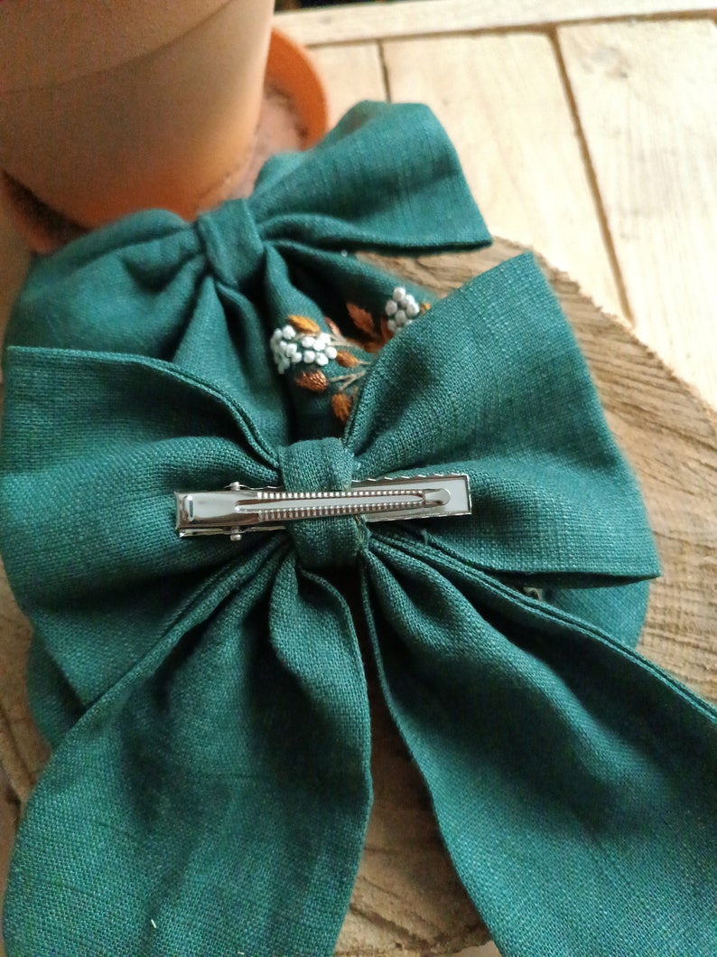 Floral hair bow, green linen ribbon flower embroidery, hand embroidered hair bow, embroidered hair clip image 6