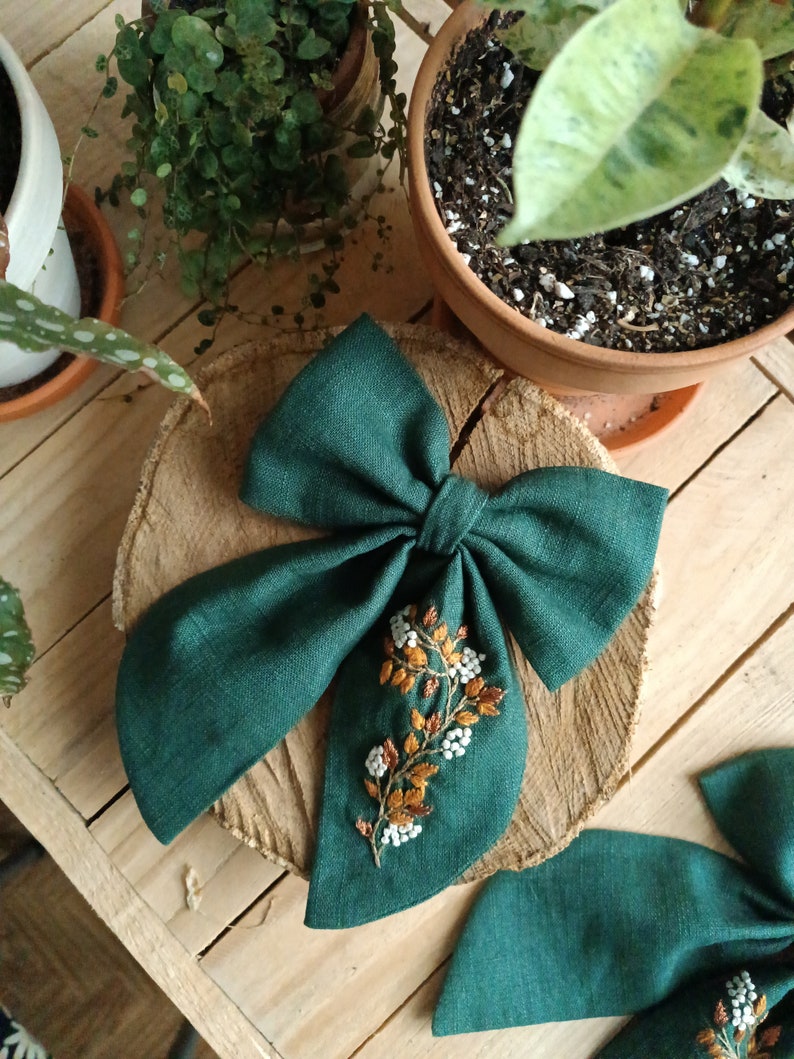 Floral hair bow, green linen ribbon flower embroidery, hand embroidered hair bow, embroidered hair clip image 2