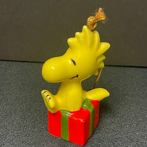 Vintage Woodstock on Present Ornament