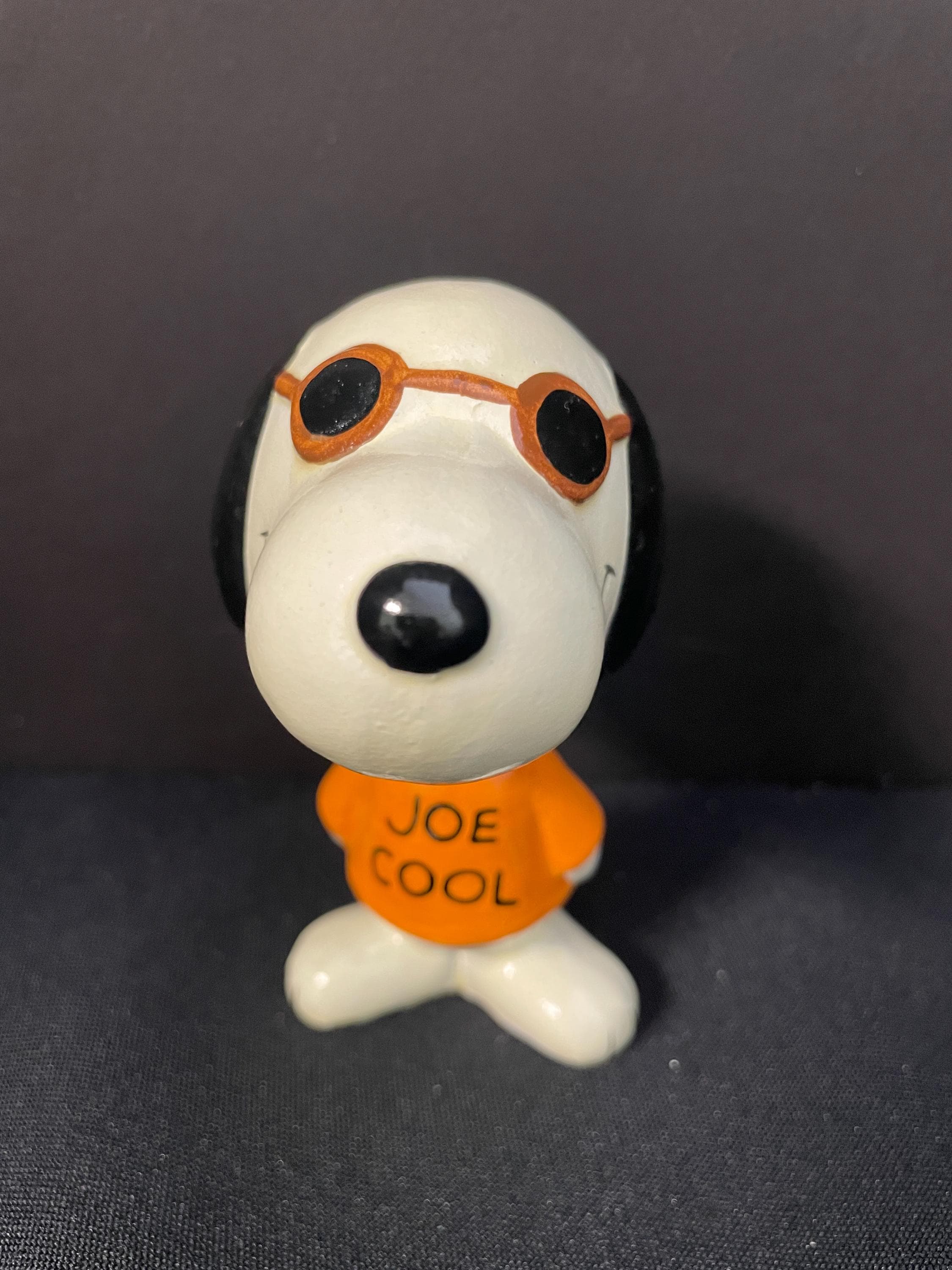 Hallmark Peanuts Gallery Figurine • Joe Cool • Snoopy