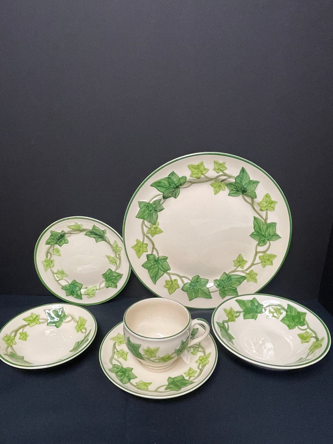 Saucer Franciscan Earthenware Ivy Pattern VINTAGE FRANCISCAN