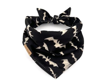Minky Halloween Bats Dog Bandana, Spooky Dog Bandana, Bats Dog Bandana, Halloween Dog Bandana, Modern Halloween Dog Bandana