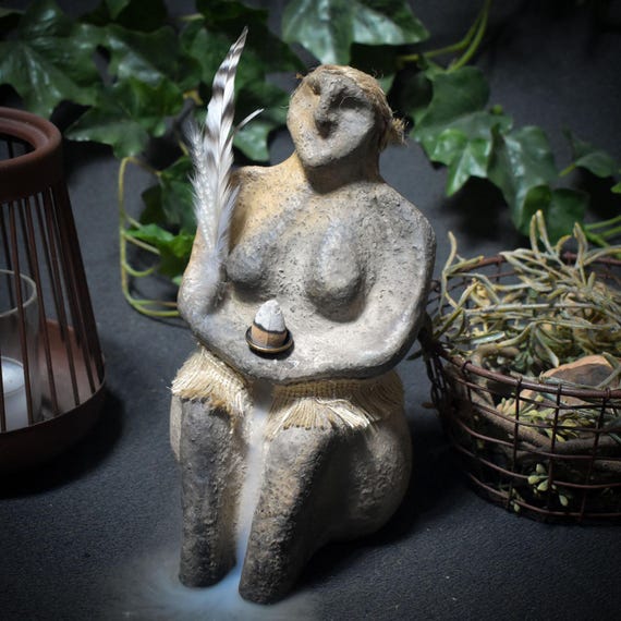 Flow of the Elements – Female figure as backflow incense cone holder – traditional smoke burning technique – archaic art – Item No.: RÄG019