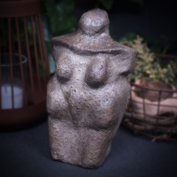 Handmade Female Clay Statue - Unique Smoke Burn - Celebrating Diversity and Body Positivity