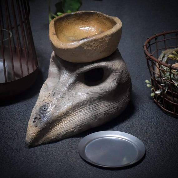 4-in-1 incense burner in the shape of a raven skull – unique smoke-burning piece with life spiral and Hopi hand - Item No.: RÄG035