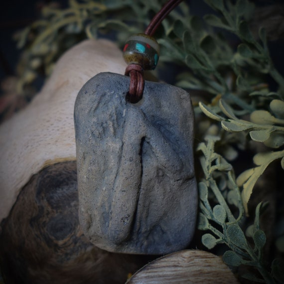Handmade Futhark Rune Laguz amulet made of traditional fired clay - Adjustable leather strap with pearl - Unique jewelry