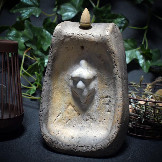 Home altar of the Great Goddess – clay shrine with backflow incense cone holder – can be hung or placed on a stand – Item No.: SCH017