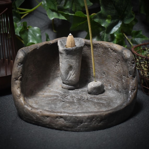 Your mystical corner shrine with labyrinth relief – Handcrafted for incense magic & spirituality - Item No.: SCH004