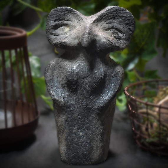 Handmade Smoke Fire Clay Owl - Spiritual Shaman Power Animal Item No.: SKU009