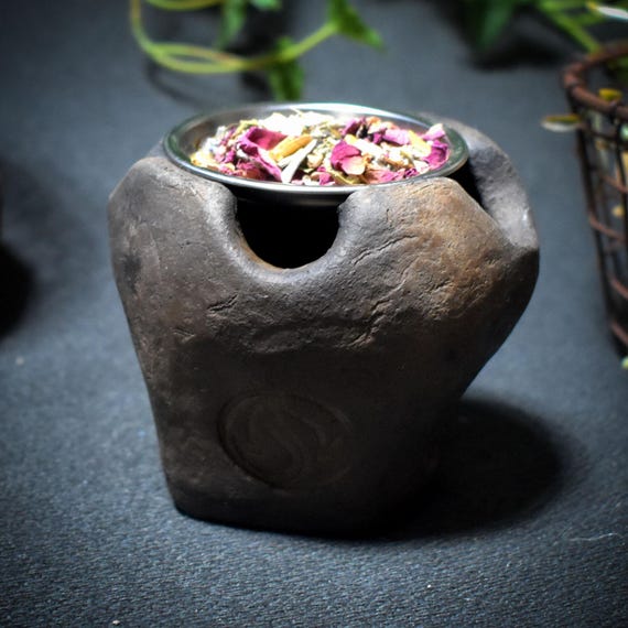 Mini incense burner with 4 elements - fire, water, earth, air - hand-fired & travel-friendly (8 x 7 cm) - Item No.: RÄG020