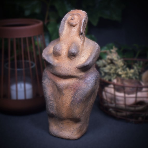 Handmade smoke fire art: Interpretation of the Venus of Brassempouy sculpture - unique piece for collectors