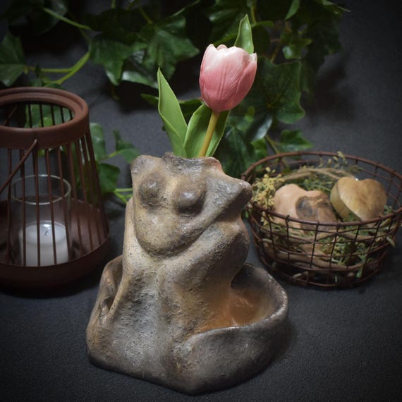 Handmade clay vase - sculpture of the female torso - earth mother ritual decoration - Item no.: GEF007
