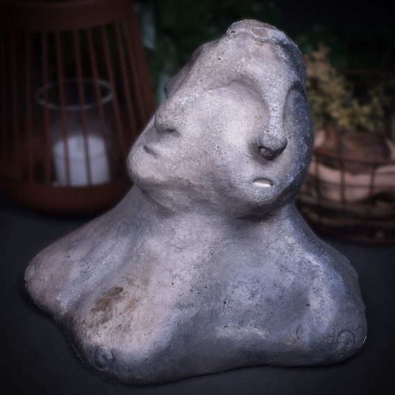 Handmade Hekate smoke burning bust - triple goddess of magic and wisdom - spiritual altar decoration