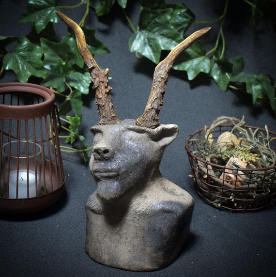 Cernunnos – The horned guardian of the forest for your home – Sculpture made of traditionally fired clay – Item No.: SKU124