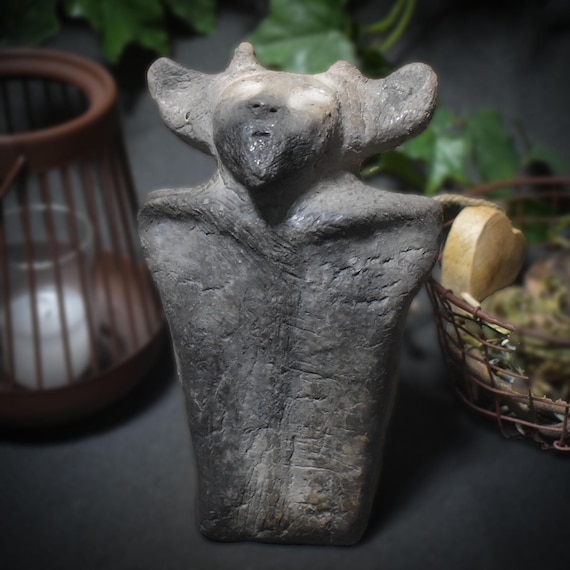 Sculpture "Cernunnos – The Horned One, Guardian of the Forest" – Celtic deity made of rustic clay – Item No.: SKU066