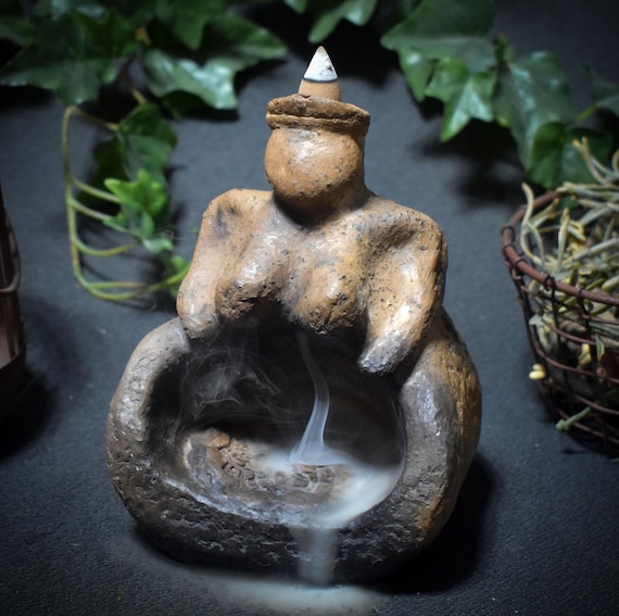 Matriarchal Offering Bowl – Archaic Goddess with Mandala & Backflow Incense Cone Holder - Item No.: RÄH038