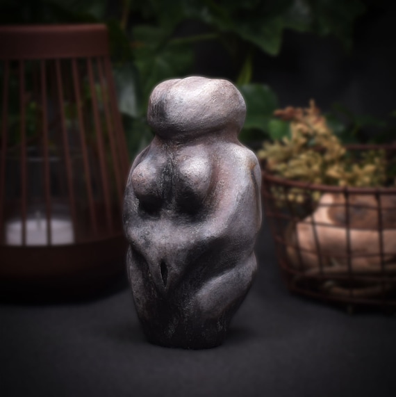 Prehistoric sculpture with phallus head - made of clay - finished in smoke firing - Inspired by Stone Age sculptures