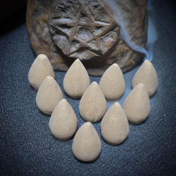 Backflow Incense Cones – 10 Pieces | Meditative sandalwood fragrance that flows like a waterfall